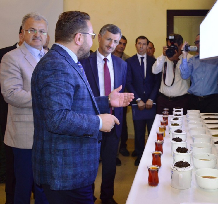 �AY �HT�SAS BORSASI SATI� SEANSI VE TANITIM TOPLANTISI D�ZENLEND�